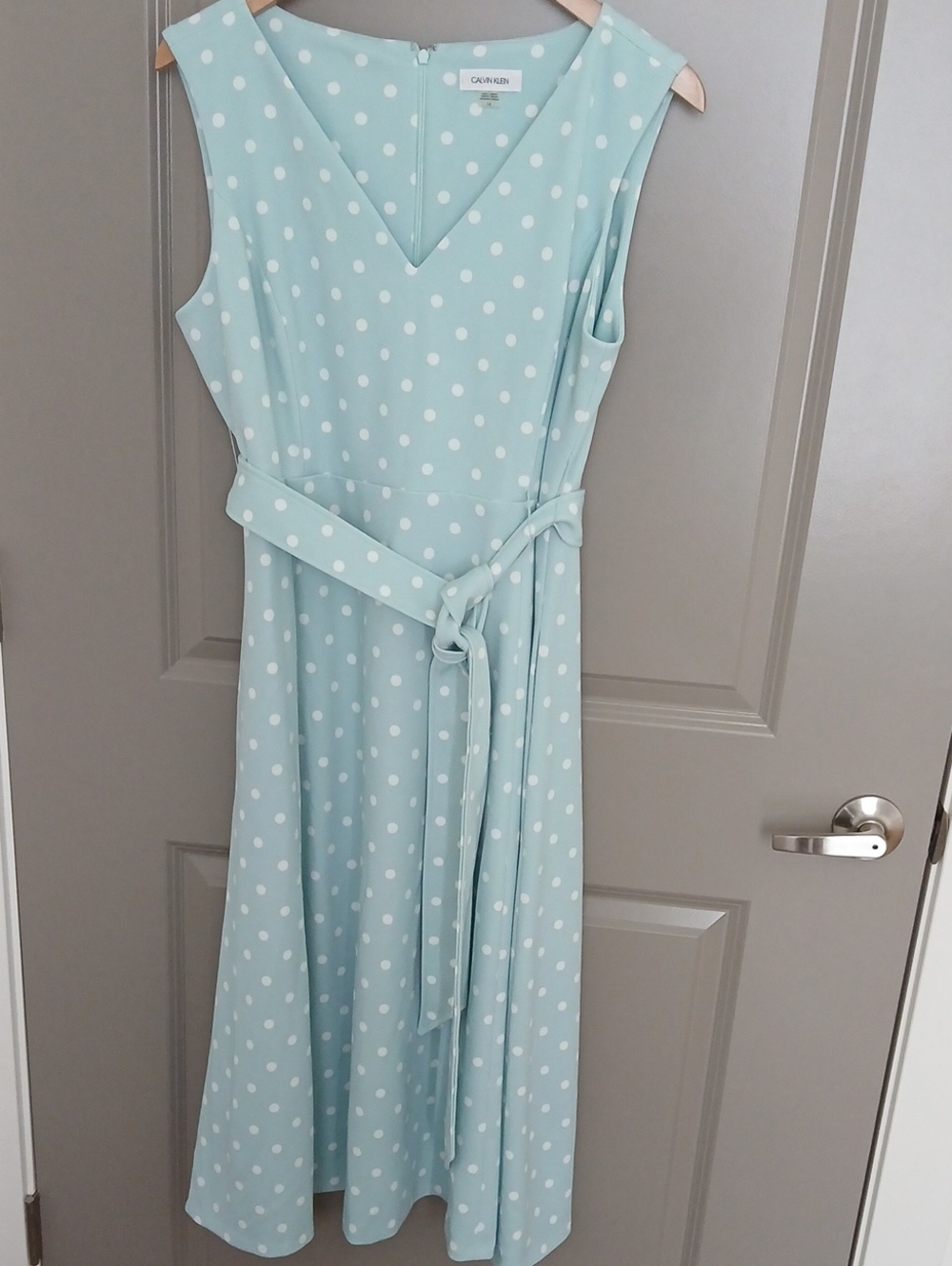 Size 14 Calvin Klein Light Mint Polka Dot V-Neck Sleeveless Dress